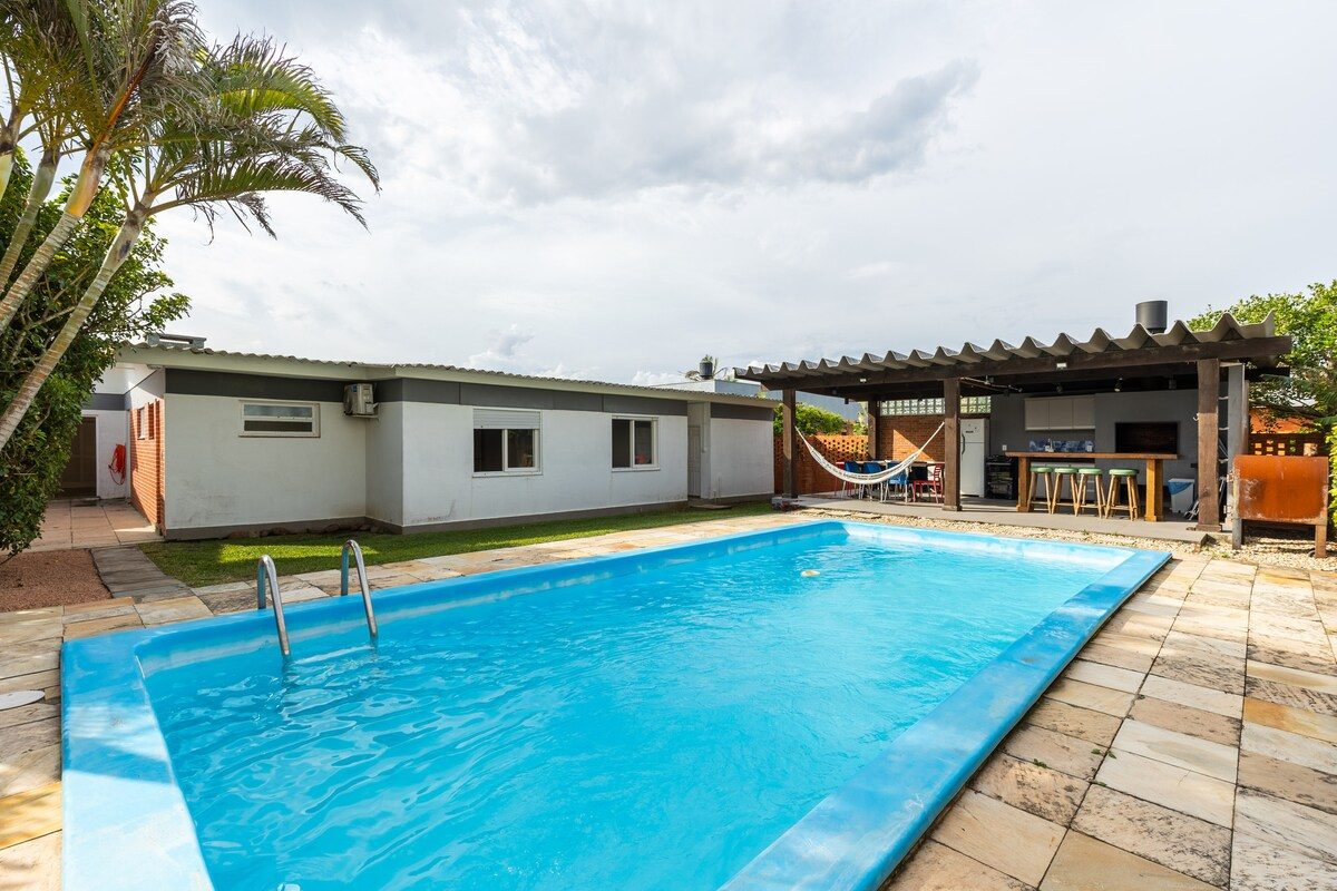 Casa com Piscina Aquecida em Atlântida — foto 43