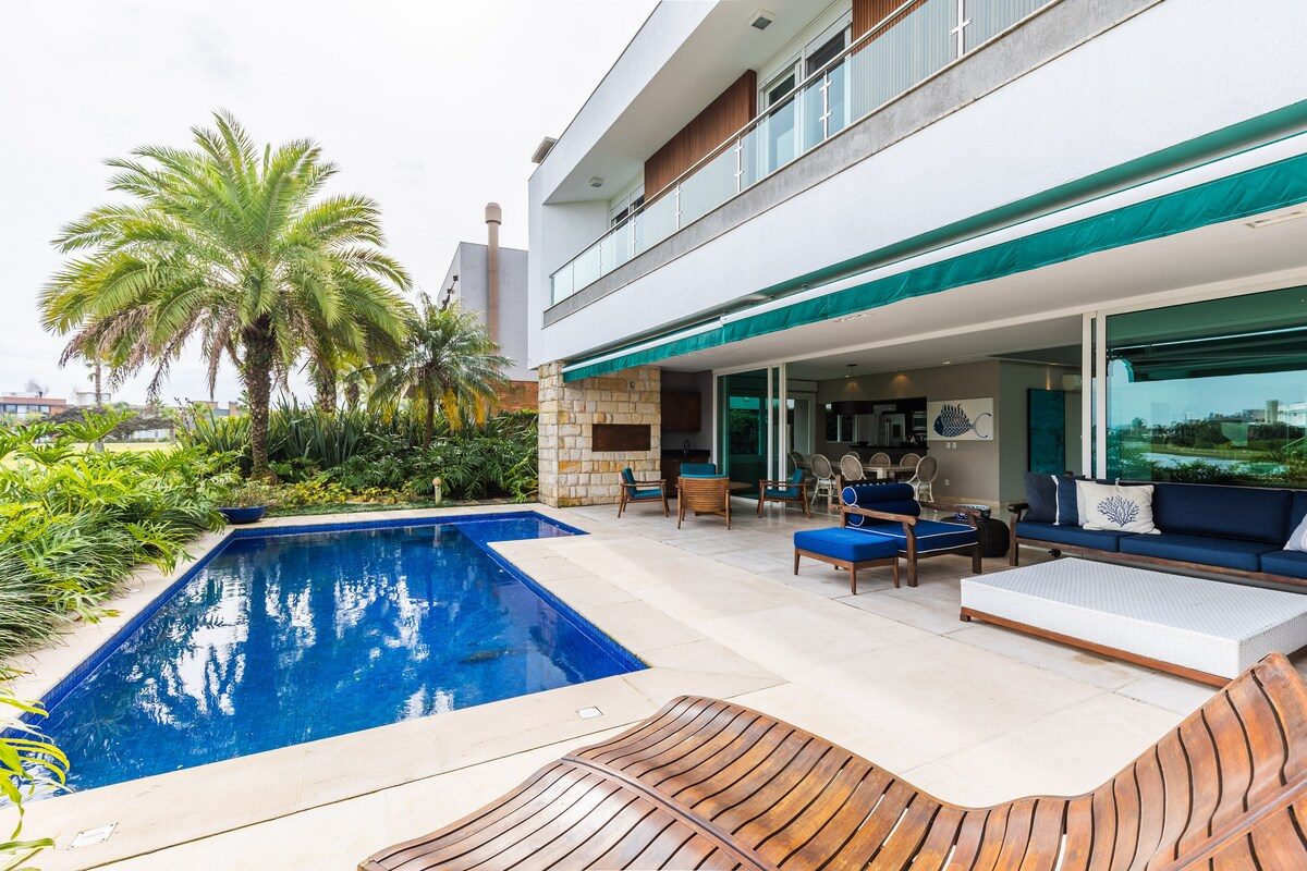 Casa Impecável, Condomínio Nobre