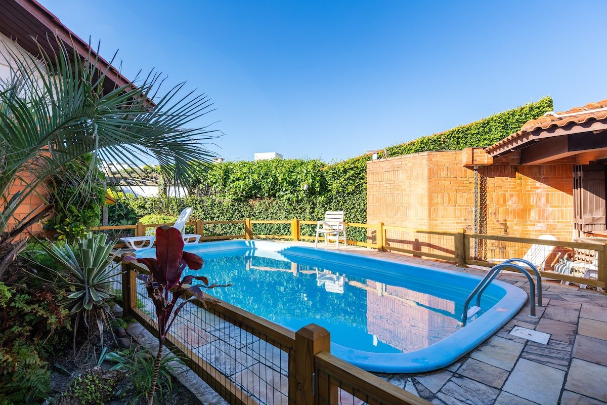 Piscina Aquecida, Sinuca e Paisagismo Tropical