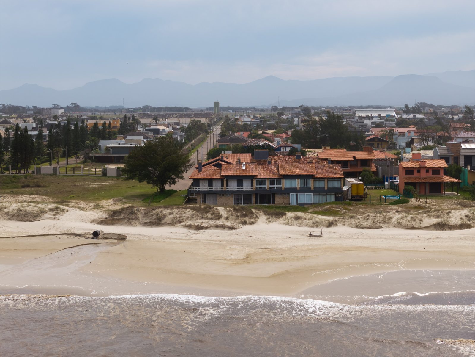 Sobrado frente mar - Simples e acolhedor — foto 3